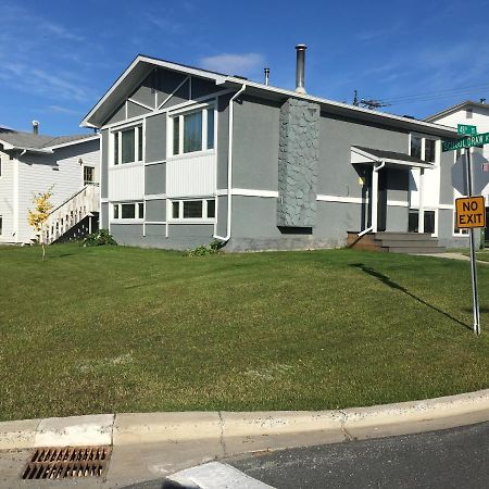 Polar Nights Bed and Breakfast Yellowknife Exterior foto