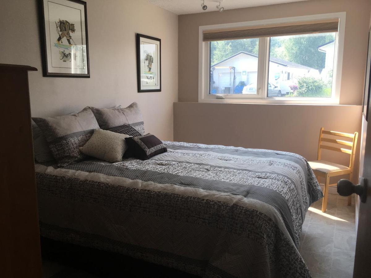 Polar Nights Bed and Breakfast Yellowknife Exterior foto