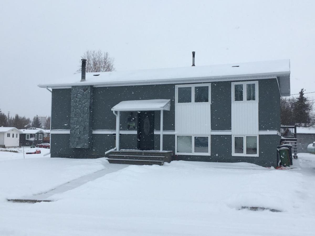 Polar Nights Bed and Breakfast Yellowknife Exterior foto