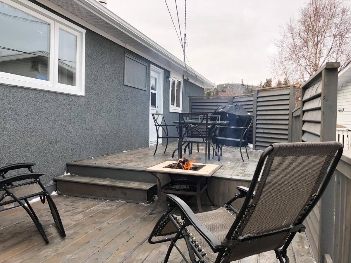 Polar Nights Bed and Breakfast Yellowknife Exterior foto